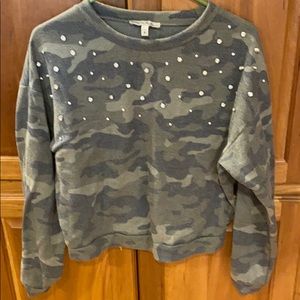 Women’s Express Camo Sweatshirt, XS